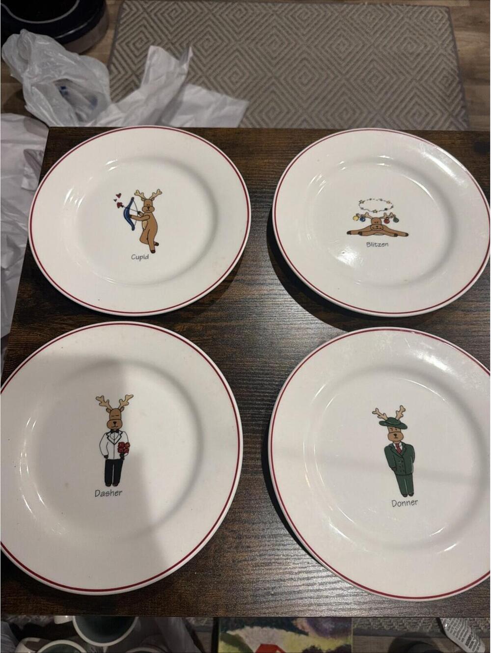VTG Ltd Commodities 4 Christmas Reindeer 8.5” Plates Dasher~Donner~Cupid~Blitzen